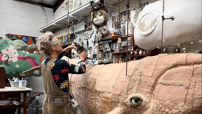 Ecological Ceramic Artists :Fleur Schell .-Monia Allegre · Sheryl Chant · Melissa Ellero  ·Lyn Nixon · Peta Riley · Miki Stirbinskis ·Danica Wichtermann · Jackie Masters and Katie Chester
